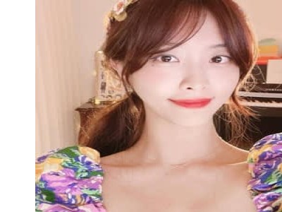 섹드립 트위치스트리머 미모 가슴골
